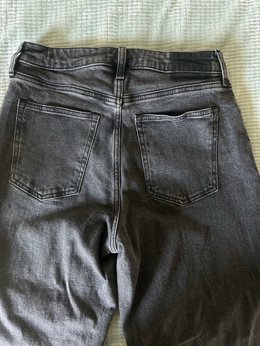 Abercrombie & Fitch The Mom High-Rise Jeans in Washed Black size 6L - Picture 3 of 5